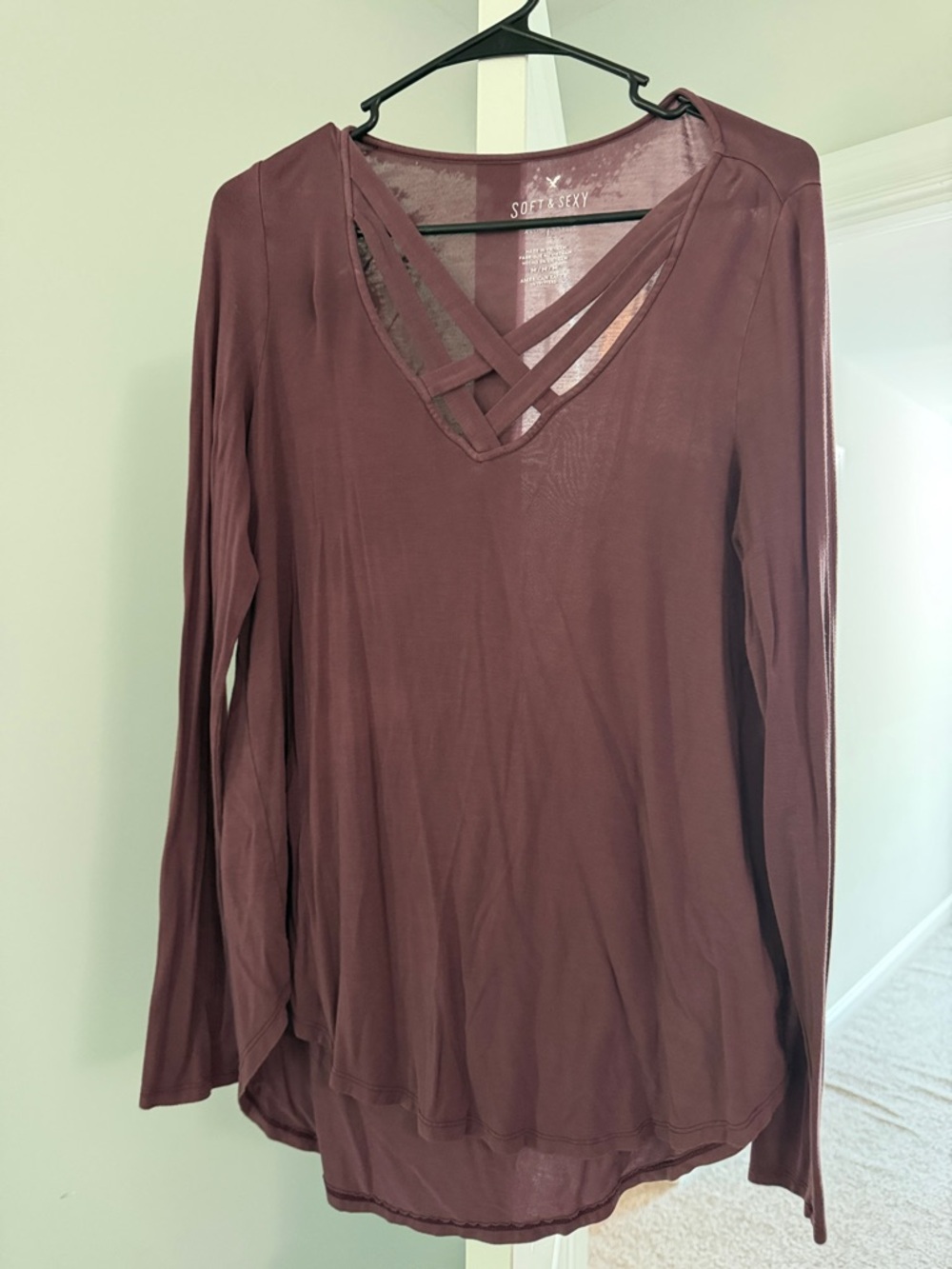 American Eagle Outfitters Long Sleeve Crisscross V-Neck Top - Mauve Plum